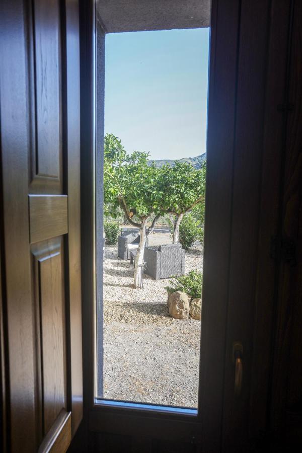 La Porta Delle Gole Hotel Motta Camastra Exterior photo